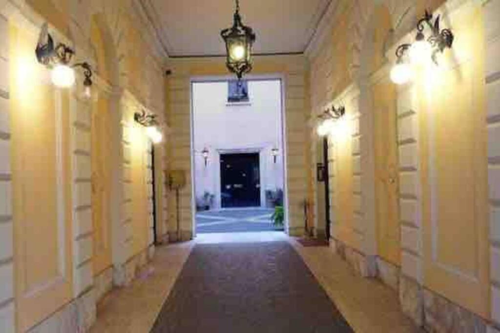 Beautiful Apartment Next To Piazza Di Spagna 로마 외부 사진